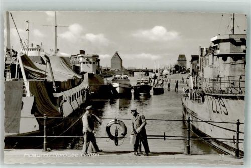 Husum Am Hafen Marine Verlag Lagerbauer & Co. 32