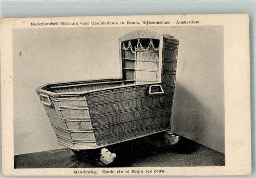 Amsterdam Ein historischer Stubenwagen im Reichsmuseum