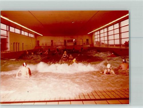 Juist Wellenbad Innenaufnahme Badekappenpflicht