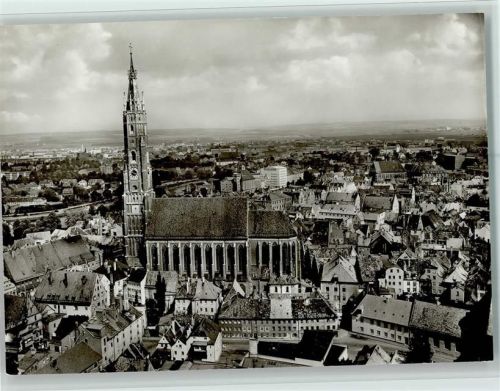 Landshut St. Martinskirche mit dem höchsten Backsteinturm der Welt
