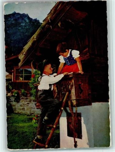 Zwei Karten Bayerische Tracht mit kl. Fehlern