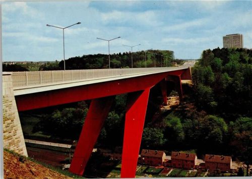 Luxembourg Eingang zur roten Brücke Charlotte