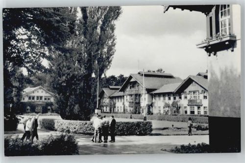 Sommerfeld Klinik Fußgänger Baum