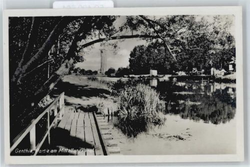 Genthin Fluss Baum Bank