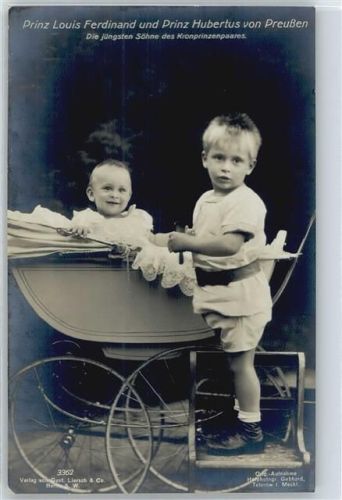 in alten Kinderwagen