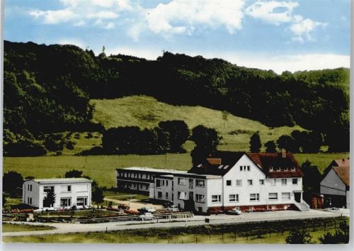 Erzhausen Altenheim Berg Baum Auto