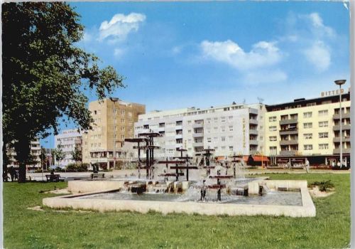 Wattenscheid Springbrunnen Wiese Laterne Haus Baum