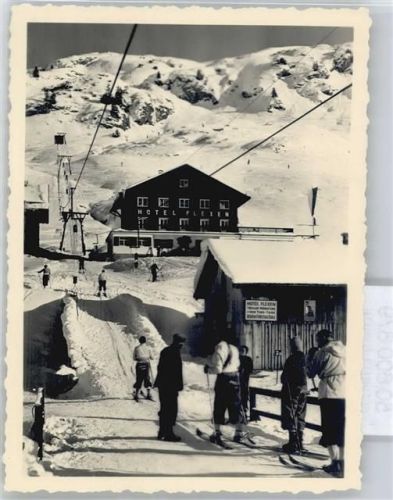 6100 Seefeld in Tirol - Skilift, Ski