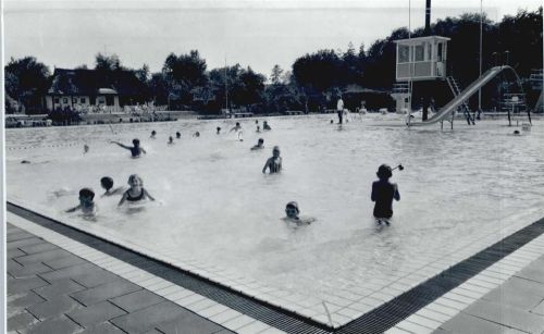 Sittensen Foto mit Negativ, Schwimmbad