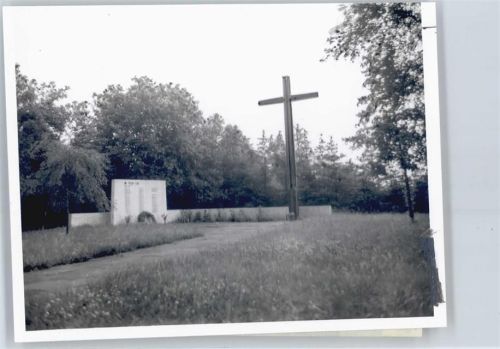 Husbäke Foto mit Negativ, Ehrenmal