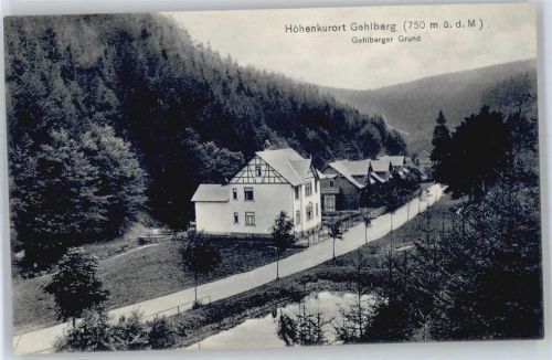 Gehlberg Strasse im Grund