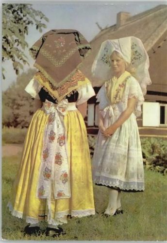 Niedersorbische Tracht Trachten Deutschland 1980