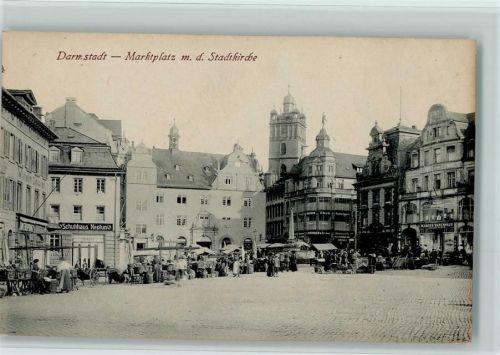 Darmstadt Marktplatz mit der Stadtkirche Marktszene Schuhhaus Neptun