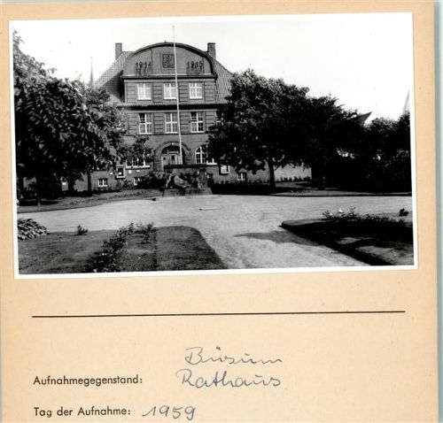 Büsum Rathaus Foto montiert auf Karton