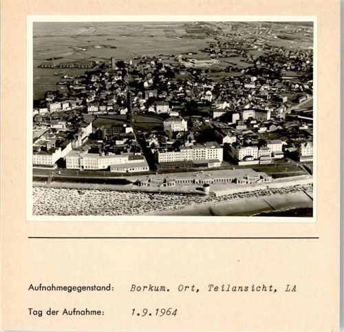 Borkum Luftaufnahme Ort Teilansicht Foto montiert auf Karton
