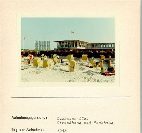 Cuxhaven Cuxhaven Döse Strandhaus und Hochhaus Foto montiert auf Karton