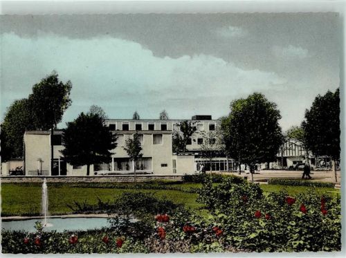 Neubeckum Rückseite mit Abschürfungen bzw Kleberesten Rathaus