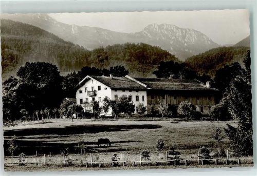 Bernau Gästehaus Steinbauernhof Rückseite mit Abschürfungen bzw Kleberesten