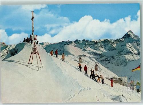 Oberstdorf Nebelhorn-Gipfel mit Zugspitze und Hochvogel