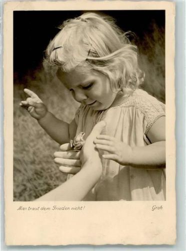 Mädchen Frosch Foto Groh