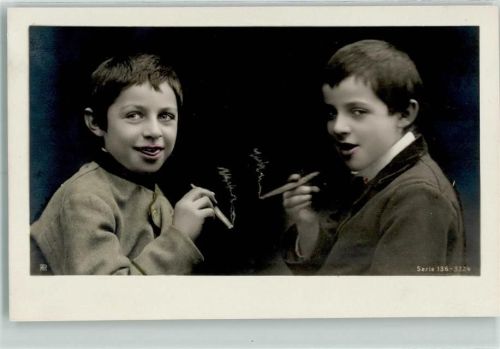 Kinder rauchen Zigarren Rotophot Serie 136-3224 AK Rauchen 1900