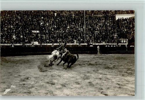 1935 Stier ablenken durch ein Pferd , gute Erhaltung