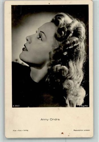1943 Anny Ondra A 3781-1 Filmfoto