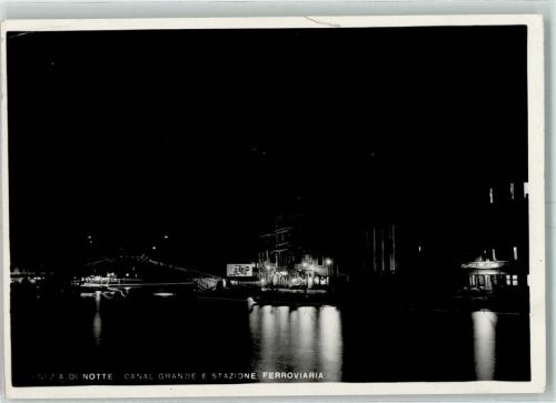 Venezia Canal Grande e Stazione Ferroviaria bei Nacht