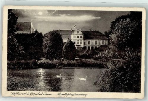 Oliva Königliches Schloss bei Nacht mit Schwanenteich