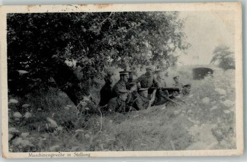 Maschinengewehr in Stellung AK