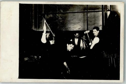 08371 O9610 Glauchau Foto AK Schmiede Beruf Schmied Ort handschriftlich