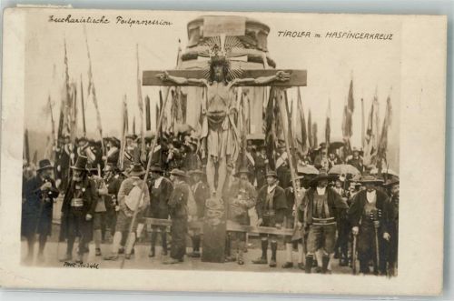 Eucharistische Prozession Tiroler mit Haspingerkreuz Christlicher Anlass 1915 Foto AK
