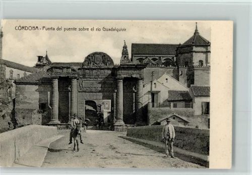 Cordoba Tor der Brücke über den Fluß Guadalquivir Puerta del puente sobre el rio Guadalquivir