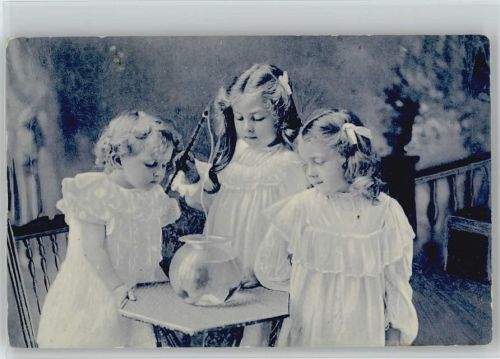 Kinder mit Goldfischglas - ca 1910
