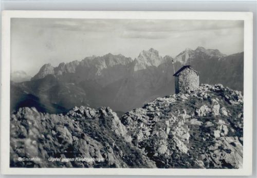 Brünnstein Gipfel gegen Kaisergebirge