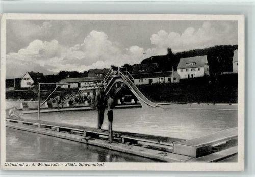 Grünstadt Städt. Schwimmbad Rutsche