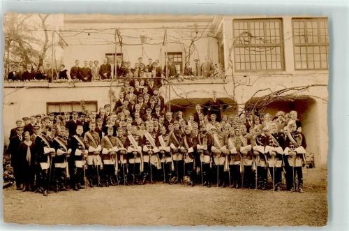 67433 W6730 Neustadt an der Weinstraße Privatfoto AK Gruppenfoto Uniform Ort lt. Fotograf