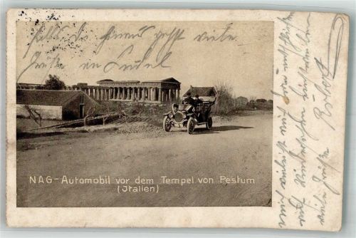 NAG Automobil vor dem Tempel von Pestum Italien