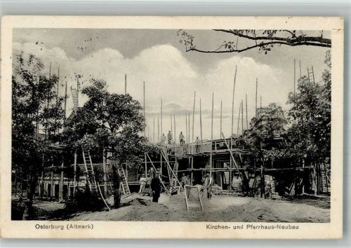 Osterburg Kirchen- und Pfarrhaus-Neubau Rohbau Bauarbeiter Foto AK