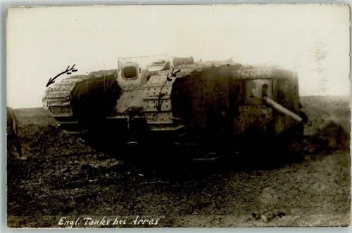 Engl. Tanks bei Arras