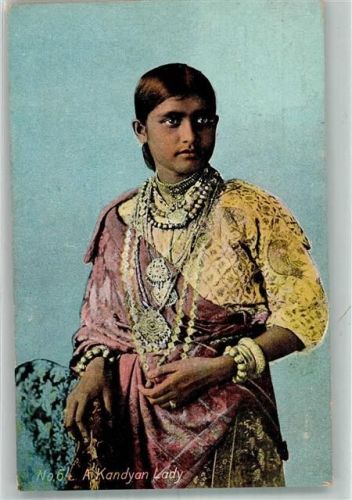 Colombo 1914 Foto AK Tracht Frau