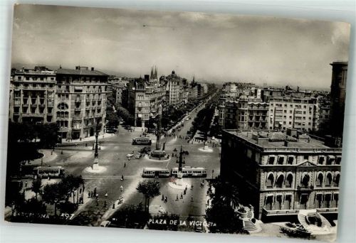Barcelona Denkmal Säule Straßenbahn Plaza de la Victoria