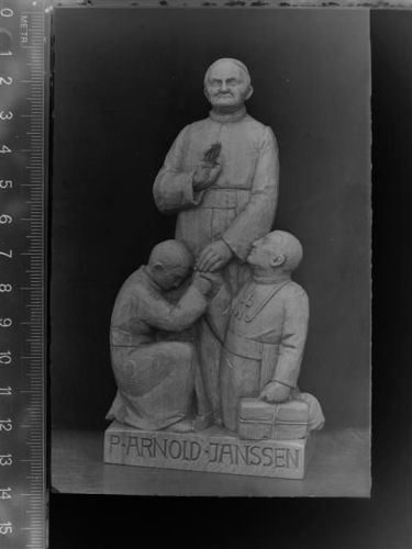 Geilenkirchen Kirche Figur