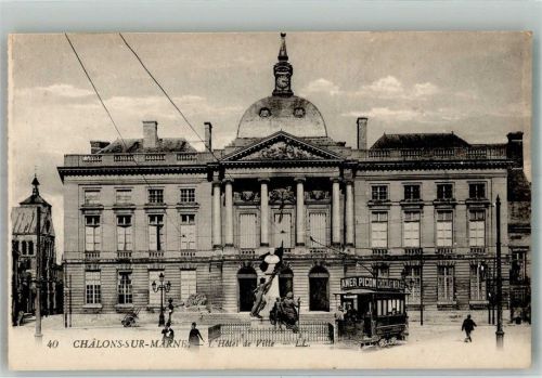 Chalons-en-Champagne Rathaus Denkmal Straßenbahn