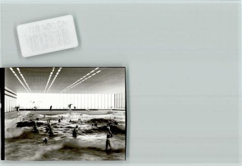 Borkum Wellenbad Innenaufnahme Badekappenpflicht