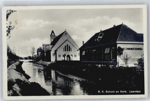 Leerdam Schule Kirche Fluss Brücke