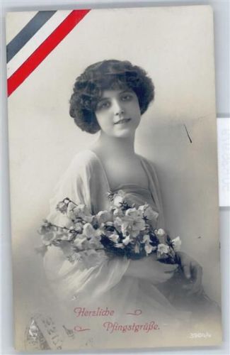 Frau mit Blumen Pfingsten