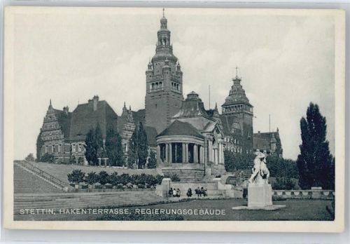 Stettin Hakenterrasse, Regierungsgebäude