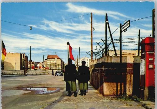 Berlin Mitte 1970 - 1980 Checkpoint Charlie