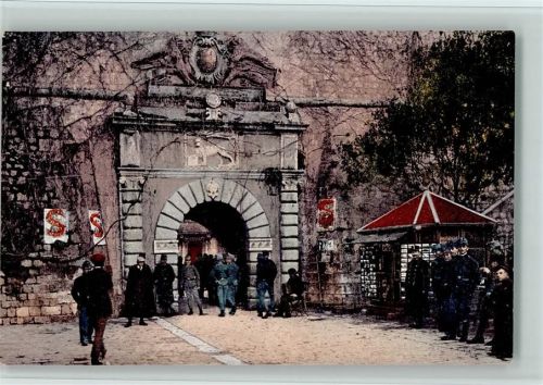 Kotor Burgtor mit Andenkenladen